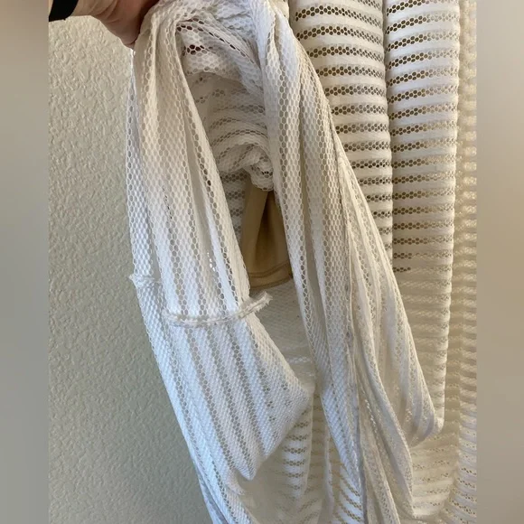 Issue New York Classy and Edgy White Long Skirt and Top Sz S - Picture 8 of 11